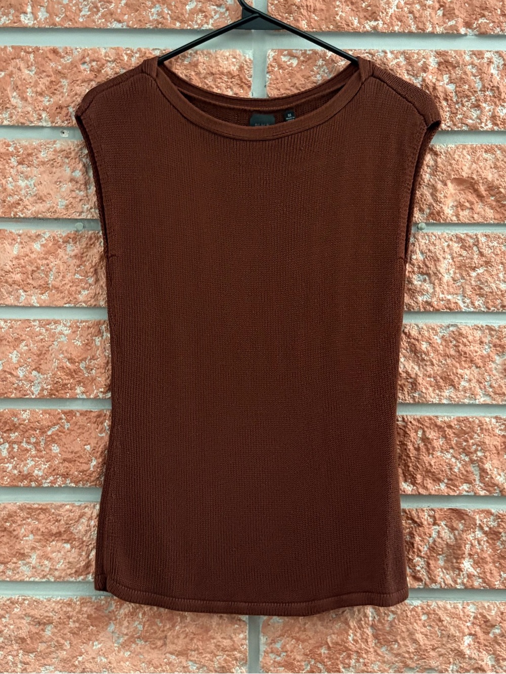 🌟 Saks Fifth Avenue Brown Knit Sleeveless Top